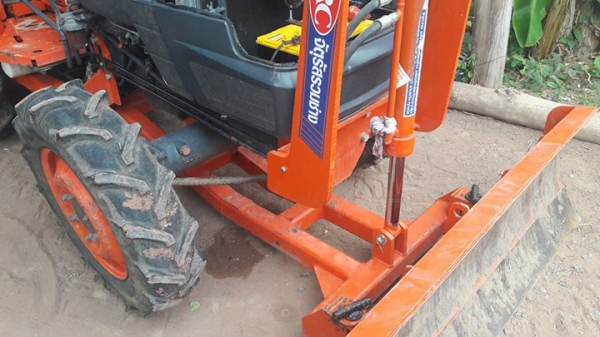 ขายคูโบต้า 28 แรงครับ