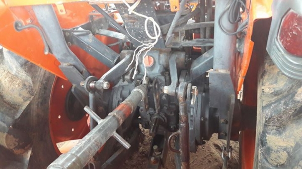 ขายคูโบต้า 28 แรงครับ