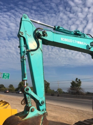 ขายรถแบคโฮ KOBELCO SK75UR คอนโทรลสั้น รถนอกนำเข้าจากญี่ปุ่น มีVDOการทำงานครับ ขายรถแบคโฮ KOBELCO SK75UR คอนโทรลสั้น รถนอกนำเข้าจากญี่ปุ่น มีVDOการทำงานครับ
