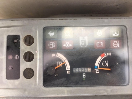 ขายรถแบคโฮ KOBELCO SK75UR คอนโทรลสั้น รถนอกนำเข้าจากญี่ปุ่น มีVDOการทำงานครับ ขายรถแบคโฮ KOBELCO SK75UR คอนโทรลสั้น รถนอกนำเข้าจากญี่ปุ่น มีVDOการทำงานครับ