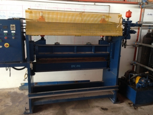 เครื่องตัดแผ่นไฮโดลิค 4 ฟุต