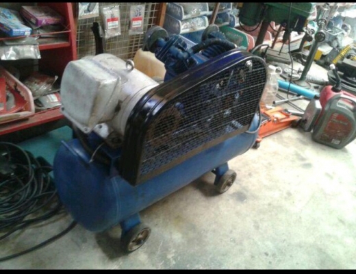 ขายปั๊มลมขนาด2แรง สภาพดีใช้งานปกติ เครื่องเดินนิ่ม เก็บลมอยู่