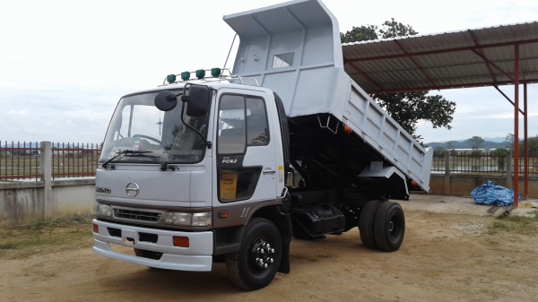 รถดั้มพ์6ล้อ5คิว