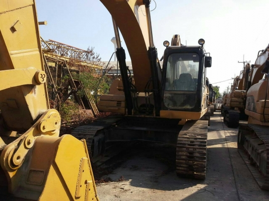 ขายรถแบคโฮ CAT 330 D ราคา 1800000