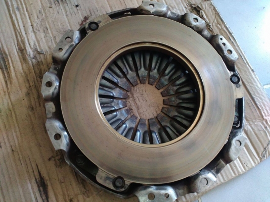 ขายจานกดครัช