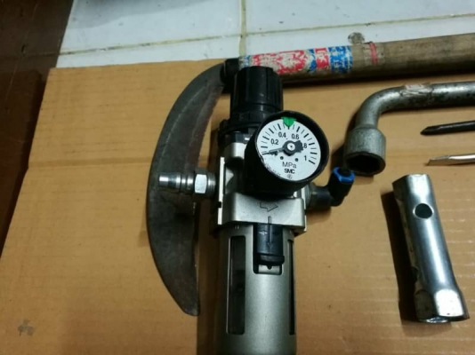 ขายชุดละ600บ.ส่งฟรี 083-2000058 IDline : line832923 ชุดเครื่องมือ 13 ชิ้น - ชุดปรับตั้งแรงลม ดักน้ำดักฝุ่นยี่ห้อ SMC (กระจกหน้าปัดไม่มี) - เคียวมีดด้ามไม้ - ประแจถอดล้อ - ชุดไขควง5อัน - เหล็กด้ามไม้พร้อมปลอก - แปรงขัดพร้อมหลอดใส่ของเหลว - ตะไบแต่งคม - บล ขายชุดละ600บ.ส่งฟรี 083-2000058 IDline : line832923 ชุดเครื่องมือ 13 ชิ้น - ชุดปรับตั้งแรงลม ดักน้ำดักฝุ่นยี่ห้อ SMC (กระจกหน้าปัดไม่มี) - เคียวมีดด้ามไม้ - ประแจถอดล้อ - ชุดไขควง5อัน - เหล็กด้ามไม้พร้อมปลอก - แปรงขัดพร้อมหลอดใส่ของเหลว - ตะไบแต่งคม - บล