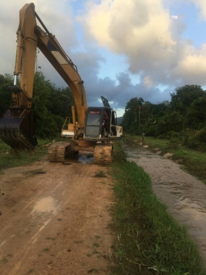 ขายรถแบคโฮ KOBELCO SK200-/// ระบบไฟเต็ม ไม่มีเอกสาร ช่วงล่างใหม่ ราคา 850000