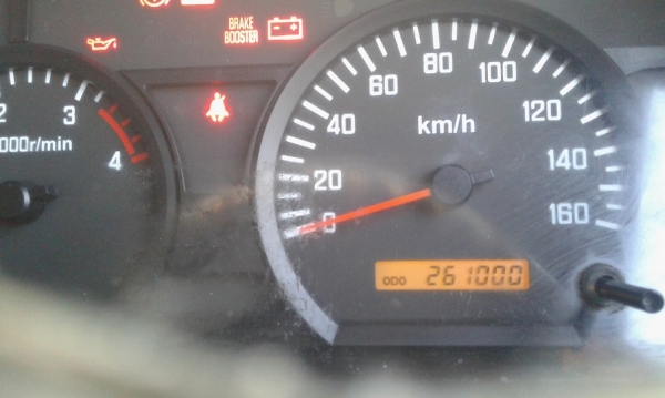 ISUZU NQR ยูโร 3 เครื่อง 175 แรง ยาว 5.5 เมตร รถห้างแท้ จดปี 53