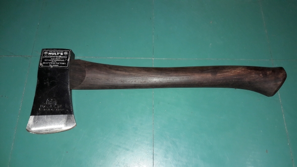 ขายขวานเสือ1 1/4ปอน HULT'S CELEBRATED AXES. MADE IN SWEDEN.