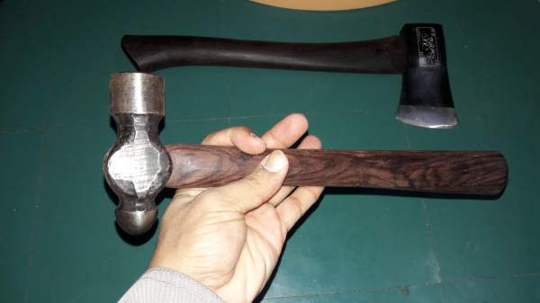 ขายค้อนตุ้มอังกฤษ Made in England.ด้ามไม้มงคลสวยงาม