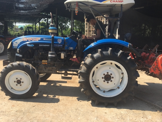 รถไถมือสอง ขายรถไถแช้ม454YTOราคา185000บาท มีโลตาลี้หนึ่งอัน รถสายๆราคาถูกมาแล้วครับสนใจโทร0813655997 อำพร พาเจริญ ต วังบัว อ คลองขลุง จ กำแพงเพชรดูสินค้าเพิ่มเติมได้ที่  (http://buasorn.truck2hand.com