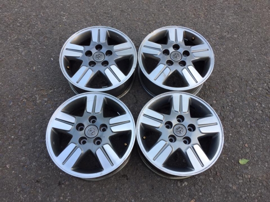 ขายล้อแม็กToyota Vigo ขอบ 15 ชุดละ 3,500 บาท ขายล้อแม็กToyota Vigo ขอบ 15 ชุดละ 3,500 บาท