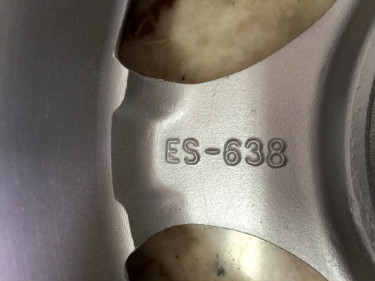 ขายล้อแม็กซ์ดาว 12" 4 รู 110 กว้าง 5" ห้าก้านลายดาว ES-638 ขายล้อแม็กซ์ดาว 12" 4 รู 110 กว้าง 5" ห้าก้านลายดาว ES-638