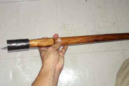 ขายขวานตีจากเหล็กยึดรางรถไฟงานดีเหมาะมือน้ำหนักเบาสวยงาม