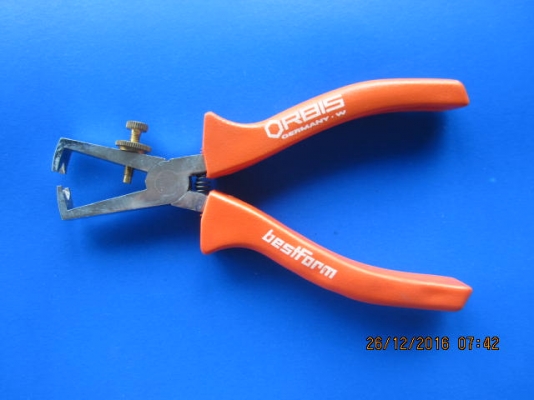 ขายคีมปอกสายไฟORBIS MADE IN GERMANY. ใหม่เก่าเก็บ