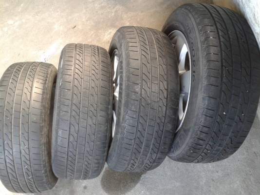 ล้ออีสุ ขอบ16นิ้ว6รู พร้อมยาง ชุดนี้ ราคา 5500 บาท