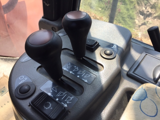 TCM ZW220 ปี2009 นำเข้าจากญี่ปุ่น โทร.090-986-2521 อ๊อบ