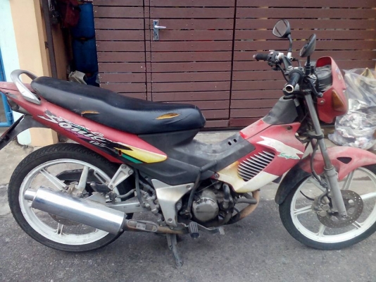 ขาย Honda Sonic 125 ปี 43 ล้อแม็กมีดุ้งนิดๆสองล้อ เครื่องติดขี้ได้ มีควันหน่อยๆ สภาพภายนอกไม่สวย (ตามรูป) บังโคลนหลังหัก-แตก ทะเบียนขาด 1 ปี (ขายตามสภาพ รถขับได้ เอาไปต่อพ่วงข้างได้ ) เล่มพร้อมชุดโอน