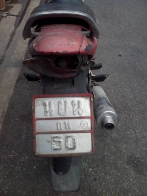 ขาย Honda Sonic 125 ปี 43 ล้อแม็กมีดุ้งนิดๆสองล้อ เครื่องติดขี้ได้ มีควันหน่อยๆ สภาพภายนอกไม่สวย (ตามรูป) บังโคลนหลังหัก-แตก ทะเบียนขาด 1 ปี (ขายตามสภาพ รถขับได้ เอาไปต่อพ่วงข้างได้ ) เล่มพร้อมชุดโอน ขาย Honda Sonic 125 ปี 43 ล้อแม็กมีดุ้งนิดๆสองล้อ เครื่องติดขี้ได้ มีควันหน่อยๆ สภาพภายนอกไม่สวย (ตามรูป) บังโคลนหลังหัก-แตก ทะเบียนขาด 1 ปี (ขายตามสภาพ รถขับได้ เอาไปต่อพ่วงข้างได้ ) เล่มพร้อมชุดโอน