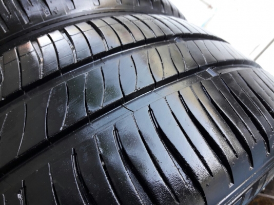 ยางMICHELIN รุ่น ENERGY xm2.  185 55R15 ปี2015 สภาพสวยมากๆดอกเยอะมากๆคุ้มสุดๆ