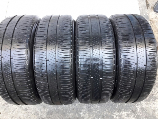 ยางMICHELIN รุ่น ENERGY xm2.  185 55R15 ปี2015 สภาพสวยมากๆดอกเยอะมากๆคุ้มสุดๆ