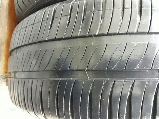 ยางMICHELIN รุ่น ENERGY xm2.  185 55R15 ปี2015 สภาพสวยมากๆดอกเยอะมากๆคุ้มสุดๆ