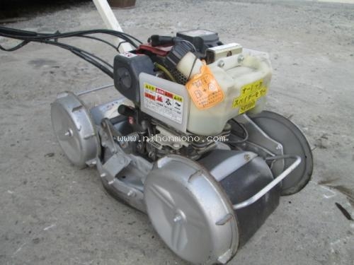 ขาย รถตัดหญ้าแบบเดินตาม OREC SP300 รหัสสินค้า : 80904528  www.nihonmono.com