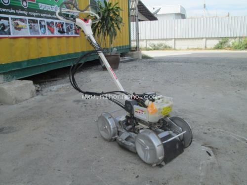 ขาย รถตัดหญ้าแบบเดินตาม OREC SP300 รหัสสินค้า : 80904528  www.nihonmono.com