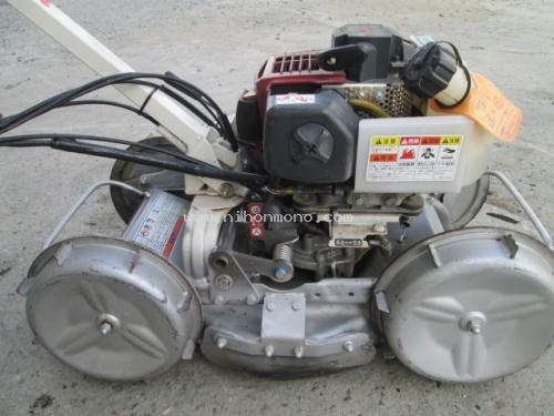ขาย รถตัดหญ้าแบบเดินตาม OREC SP300 รหัสสินค้า : 80904528  www.nihonmono.com