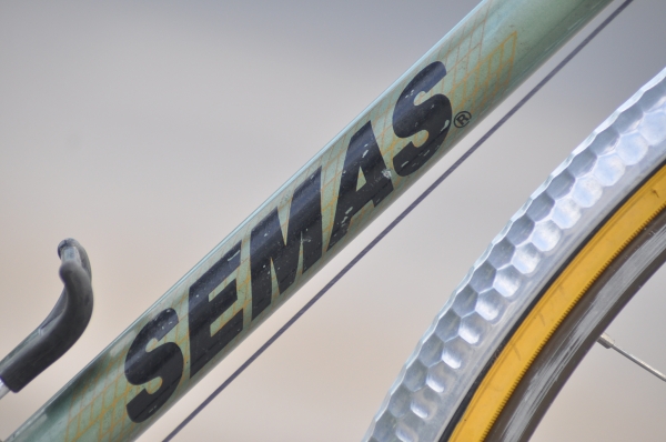 หมอบ SEMAS Campagnolo สภาพ NOS ( สีเดิม ) หมอบ SEMAS Campagnolo สภาพ NOS ( สีเดิม )