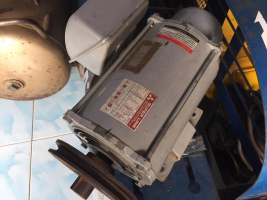 ขายมอเตอร์ 2HP MITSUBISHI 220V มือสอง สภาพสวยครับ ขายมอเตอร์ 2HP MITSUBISHI 220V มือสอง สภาพสวยครับ
