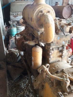 ขายเครื่องพร้อมเกียร์ ปั๊มไฮดรอลิค KOMATSU 4D120