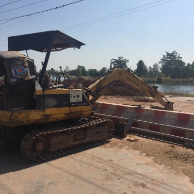 ขาย แบลคโฮล โคมัตสุ pc 20 รุ่น 5 ขาย แบลคโฮล โคมัตสุ pc 20 รุ่น 5