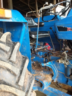 ขายรถไถFORD 6610 4WD