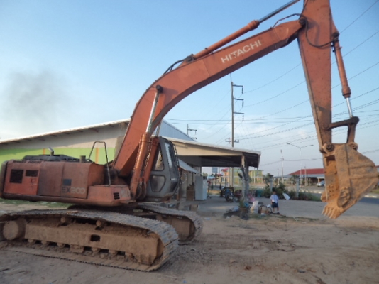 ขายรถแม็กโคฮิตาชิรุ่น200 สภาพสวย ไฟฟ้าครบ เอกสารเล่มทะเบียน