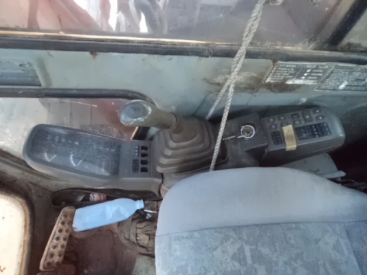 ขายรถแม็กโคฮิตาชิรุ่น200 สภาพสวย ไฟฟ้าครบ เอกสารเล่มทะเบียน