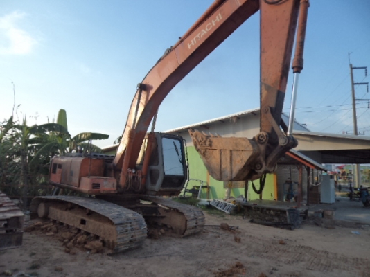 ขายรถแม็กโคฮิตาชิรุ่น200 สภาพสวย ไฟฟ้าครบ เอกสารเล่มทะเบียน