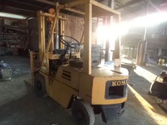 ขายรถฟอร์คลิฟต์ สภาพสวยๆ พร้อมใช้งานคับ