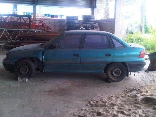 ขายซากรถ OPEL ASTRA สีเขียว ปี 94 พร้อมทะเบียน 25,000 ขายซากรถ OPEL ASTRA สีเขียว ปี 94 พร้อมทะเบียน 25,000