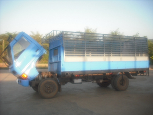 ขายรถบรรทุก6ล้อ