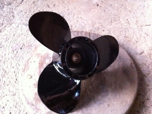 รับซ้อมใบพัดเรือครับ