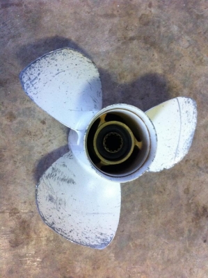 รับซ้อมใบพัดเรือครับ