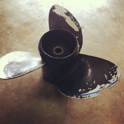 รับซ้อมใบพัดเรือครับ