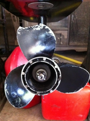 รับซ้อมใบพัดเรือครับ