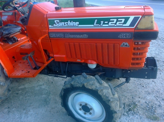 ขายรถไถ KUBOTA L1-22 พร้อมใช้งาน ขายรถไถ KUBOTA L1-22 พร้อมใช้งาน