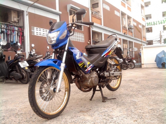 ขออนุญาติขาย Honda Sonic 125 CC. ตัวสอง ไมล์ขาว สีน้ำเงินดำ