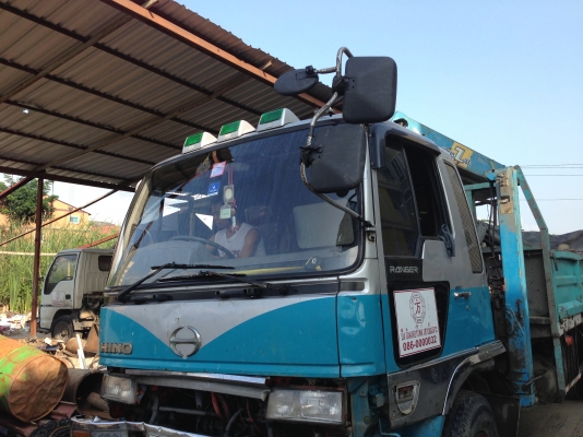 ขาย Hino หกล้อ ติดเครน 3 ตัน 260 แรงม้า