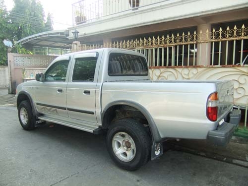 FORD RANGER 2.5 XLT TURBO 4WD 4ประตู ตัวท๊อป แอร์แบคคู่ เอบีเอสน ปี 2001 FORD RANGER 2.5 XLT TURBO 4WD 4ประตู ตัวท๊อป แอร์แบคคู่ เอบีเอสน ปี 2001