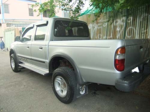 FORD RANGER 2.5 XLT TURBO 4WD 4ประตู ตัวท๊อป แอร์แบคคู่ เอบีเอสน ปี 2001 FORD RANGER 2.5 XLT TURBO 4WD 4ประตู ตัวท๊อป แอร์แบคคู่ เอบีเอสน ปี 2001