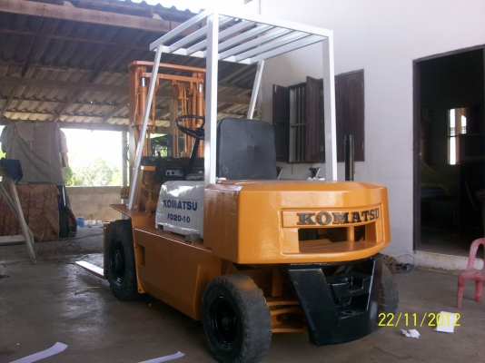 ขายโฟคลิฟ  KOMATSU รุ่น FD 20-10  เก่าญี่ปุ่น ยกได้2 ตัน ติดต่อคุณจี๊ด 089-7949488